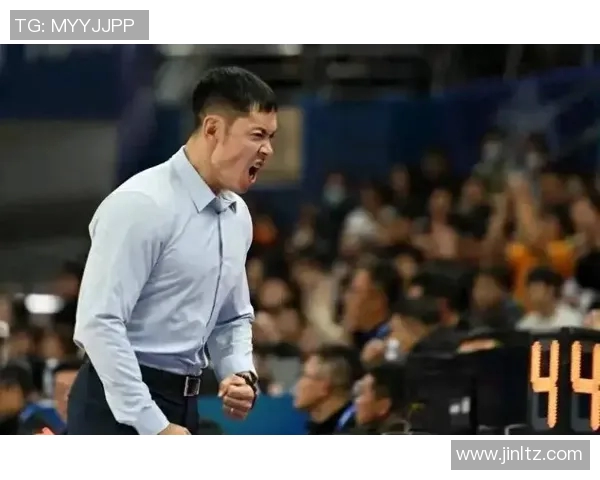 张庆鹏：从篮球场上的传奇到生活中的奋斗者，追寻梦想的脚步不停歇